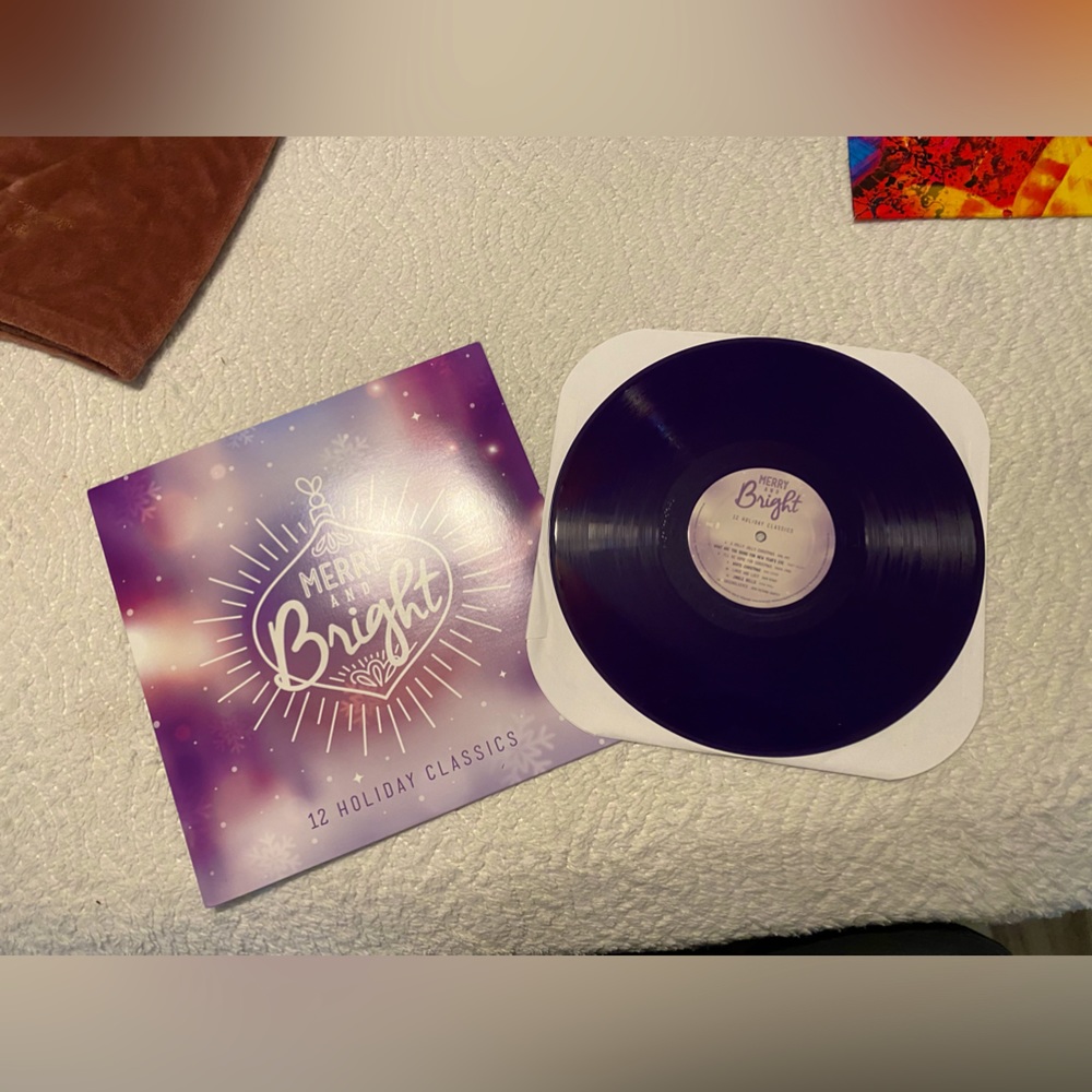 12 Holiday Classics, Merry and Bright Vinyl